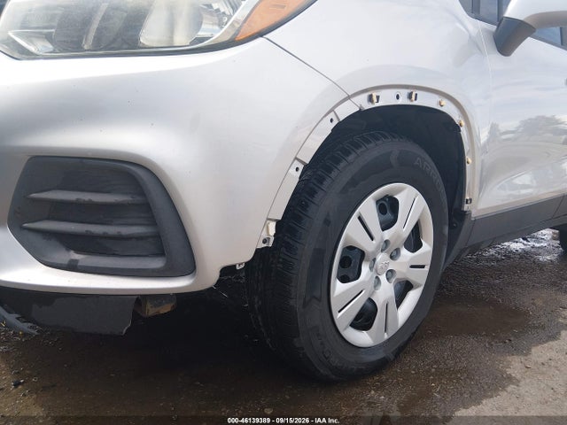 Chevrolet TRAX LS 2018 KL7CJKSB3JB607937 Image 6