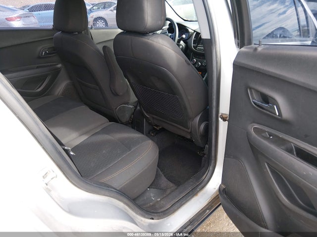 Chevrolet TRAX LS 2018 KL7CJKSB3JB607937 Image 8