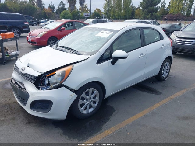 KIA RIO LX 2014 KNADM5A37E6372142 Image 2