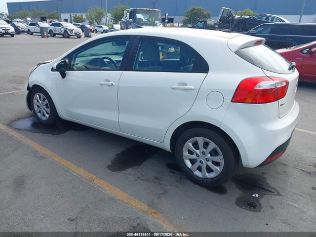 KIA RIO LX 2014 KNADM5A37E6372142 Image 3