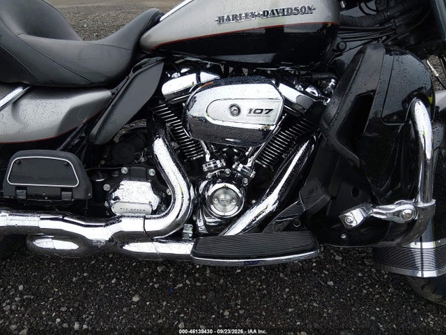 Harley-Davidson Flhtk Ultra Limited 2017 1HD1KED12HB655029 Image 8