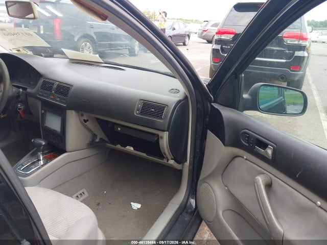 46139466 :رقم المزاد ، 9BWGK61J134071861 vin ، 2003 Volkswagen Golf Gls 2.0l مزاد بيع