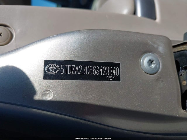 2006 Toyota Sienna Ce მანქანა იყიდება აუქციონზე, vin: 5TDZA23C66S423340, აუქციონის ნომერი: 46139570