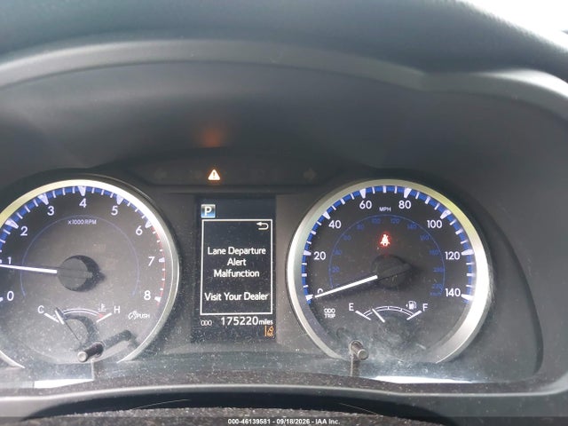 46139581 :رقم المزاد ، 5TDZARFHXJS038632 vin ، 2018 Toyota Highlander Le مزاد بيع