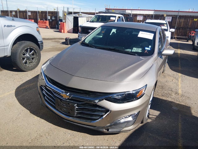 1G1ZD5ST7SF155136 Chevrolet Malibu Fwd 1lt
