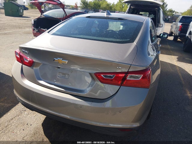 1G1ZD5ST7SF155136 Chevrolet Malibu Fwd 1lt