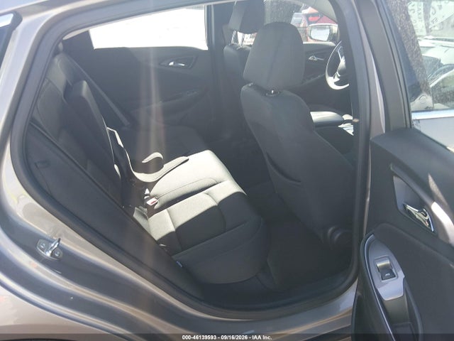 1G1ZD5ST7SF155136 Chevrolet Malibu Fwd 1lt