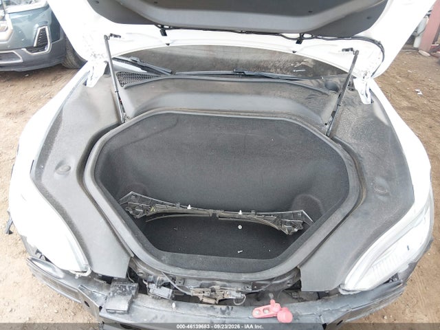 2014 Tesla Model S P85d მანქანა იყიდება აუქციონზე, vin: 5YJSA1H20EFP63470, აუქციონის ნომერი: 46139683