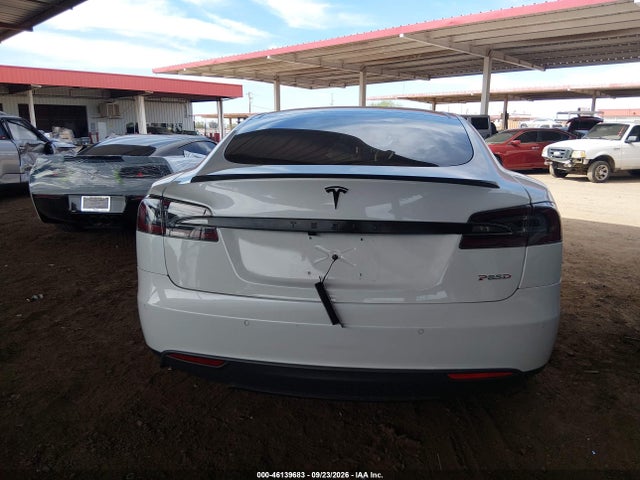 2014 Tesla Model S P85d მანქანა იყიდება აუქციონზე, vin: 5YJSA1H20EFP63470, აუქციონის ნომერი: 46139683