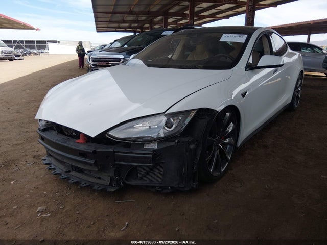 2014 Tesla Model S P85d მანქანა იყიდება აუქციონზე, vin: 5YJSA1H20EFP63470, აუქციონის ნომერი: 46139683