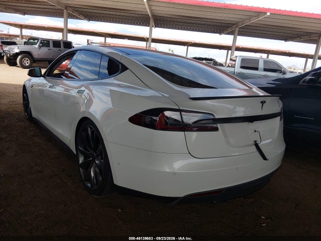 2014 Tesla Model S P85d მანქანა იყიდება აუქციონზე, vin: 5YJSA1H20EFP63470, აუქციონის ნომერი: 46139683