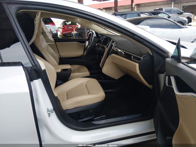 2014 Tesla Model S P85d მანქანა იყიდება აუქციონზე, vin: 5YJSA1H20EFP63470, აუქციონის ნომერი: 46139683