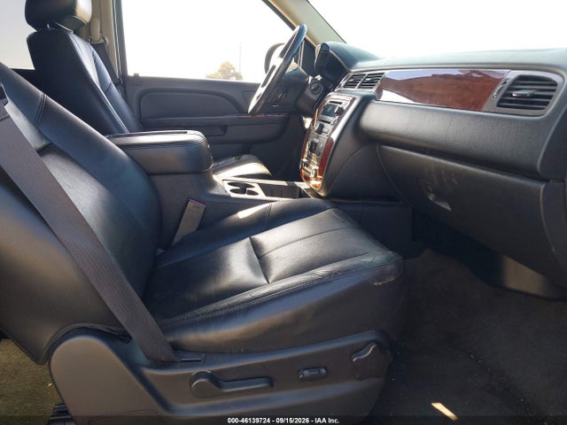 2013 Chevrolet Tahoe Lt მანქანა იყიდება აუქციონზე, vin: 1GNSCBE05DR317821, აუქციონის ნომერი: 46139724