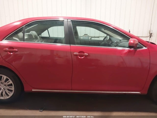 46139737 :رقم المزاد ، 4T1BF1FK8EU863307 vin ، 2014 Toyota Camry Le مزاد بيع