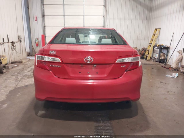 46139737 :رقم المزاد ، 4T1BF1FK8EU863307 vin ، 2014 Toyota Camry Le مزاد بيع