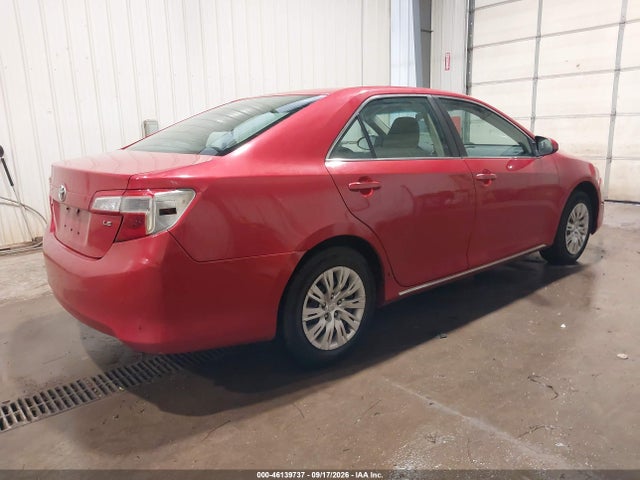 46139737 :رقم المزاد ، 4T1BF1FK8EU863307 vin ، 2014 Toyota Camry Le مزاد بيع