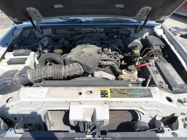 46139777 :رقم المزاد ، 1FMZU77K95UB44167 vin ، 2005 Ford Explorer Sport Trac Adrenalin/xls/xlt مزاد بيع