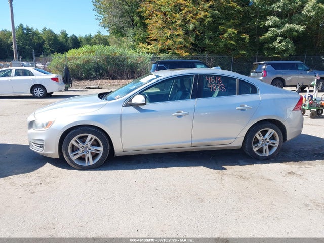 46139838 :رقم المزاد ، YV1612TB8F1306926 vin ، 2015 Volvo S60 T5 Premier مزاد بيع