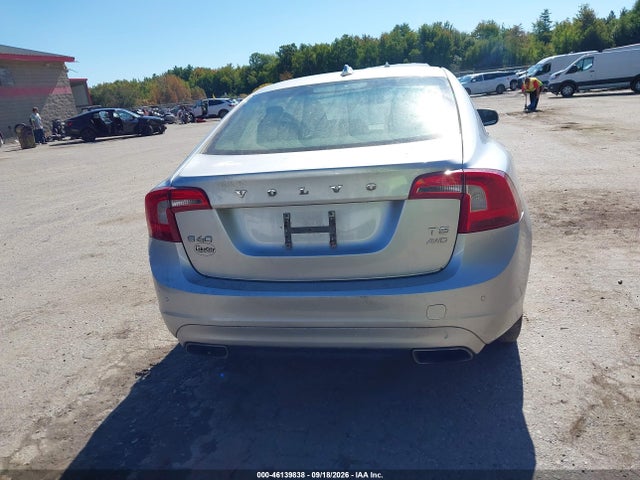 46139838 :رقم المزاد ، YV1612TB8F1306926 vin ، 2015 Volvo S60 T5 Premier مزاد بيع