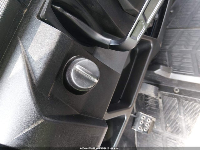 2024 Polaris Ranger 1000 Eps/1000 Premium მანქანა იყიდება აუქციონზე, vin: 3NSTAE990RH085531, აუქციონის ნომერი: 46139887