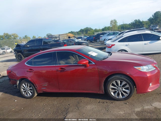 Продажа на аукционе авто 2013 Lexus Es 300h, vin: JTHBW1GG4D2005257, номер лота: 46139892