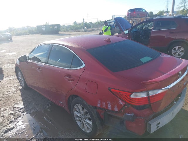 Продажа на аукционе авто 2013 Lexus Es 300h, vin: JTHBW1GG4D2005257, номер лота: 46139892