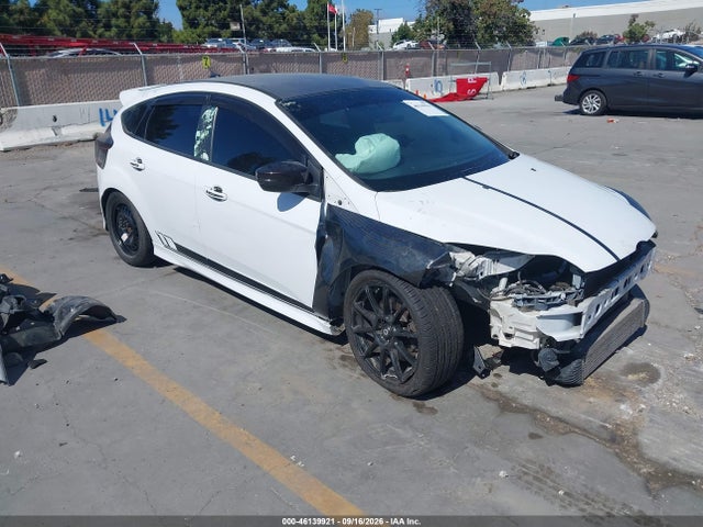 2014 Ford Focus St მანქანა იყიდება აუქციონზე, vin: 1FADP3L93EL238123, აუქციონის ნომერი: 46139921