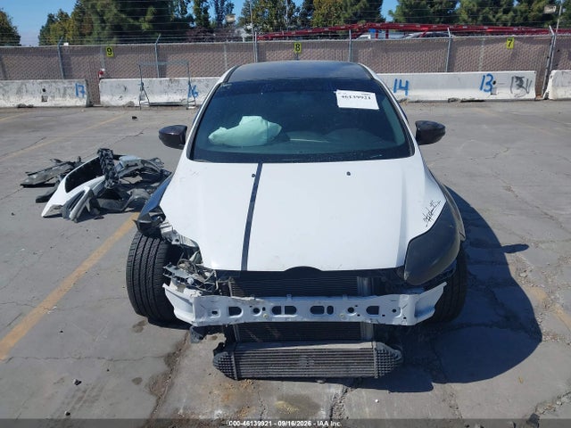 2014 Ford Focus St მანქანა იყიდება აუქციონზე, vin: 1FADP3L93EL238123, აუქციონის ნომერი: 46139921
