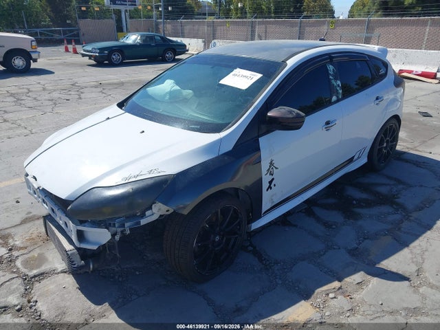 2014 Ford Focus St მანქანა იყიდება აუქციონზე, vin: 1FADP3L93EL238123, აუქციონის ნომერი: 46139921
