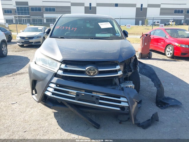Продаж на аукціоні авто 2018 Toyota Highlander Le, vin: 5TDZARFH3JS035412, номер лоту: 46139939