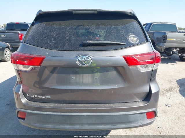 Продаж на аукціоні авто 2018 Toyota Highlander Le, vin: 5TDZARFH3JS035412, номер лоту: 46139939