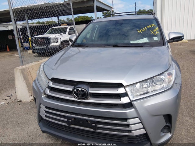 2019 Toyota Highlander Le მანქანა იყიდება აუქციონზე, vin: 5TDBZRFH3KS740724, აუქციონის ნომერი: 46139978