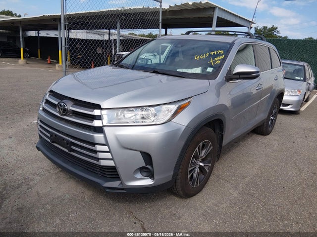 2019 Toyota Highlander Le მანქანა იყიდება აუქციონზე, vin: 5TDBZRFH3KS740724, აუქციონის ნომერი: 46139978