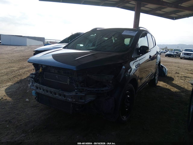 Ford Escape Titanium 2017 1FMCU0JD7HUE23967 Image 2
