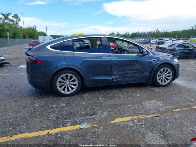 Tesla Model X 100d/75d/p100d 2018 5YJXCDE26JF089826 Image 12