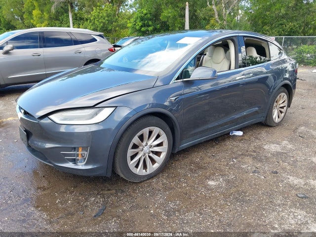 Tesla Model X 100d/75d/p100d 2018 5YJXCDE26JF089826 Image 2