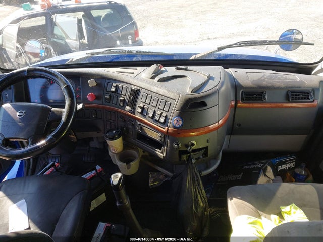 2012 Volvo Vn Vnl მანქანა იყიდება აუქციონზე, vin: 4V4NC9EJ9CN542020, აუქციონის ნომერი: 46140034
