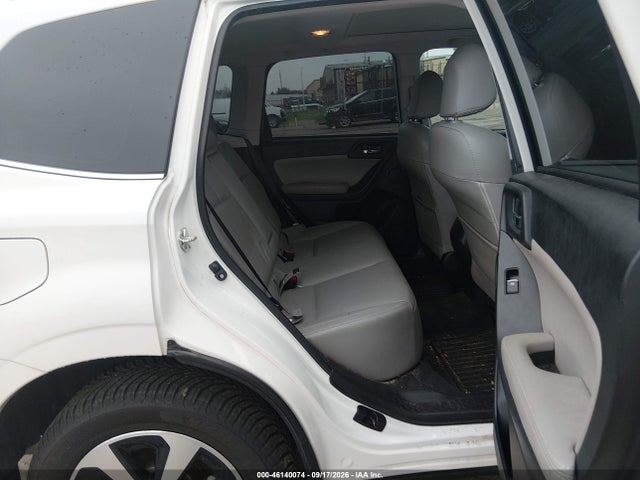 46140074 :رقم المزاد ، JF2SJARC1JH493877 vin ، 2018 Subaru Forester 2.5i Limited مزاد بيع