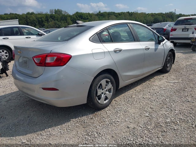 2018 Chevrolet Cruze Ls Auto მანქანა იყიდება აუქციონზე, vin: 1G1BC5SM2J7148245, აუქციონის ნომერი: 46140082