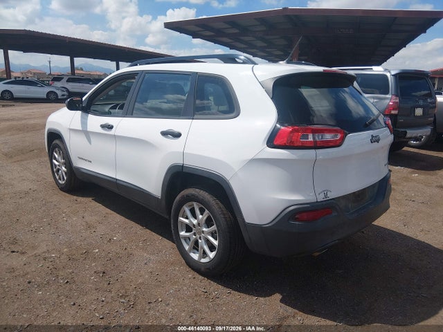 1C4PJLAB1GW125822 Jeep Cherokee Sport