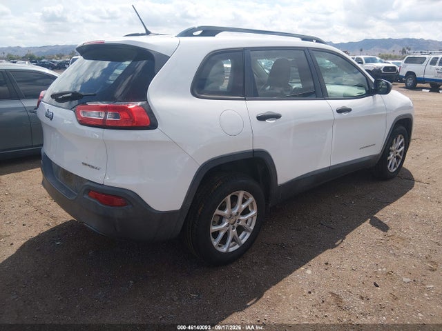 1C4PJLAB1GW125822 Jeep Cherokee Sport