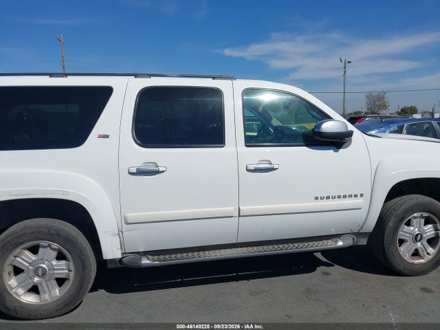 46140228 :رقم المزاد ، 3GNFK163X7G259622 vin ، 2007 Chevrolet Suburban Lt مزاد بيع