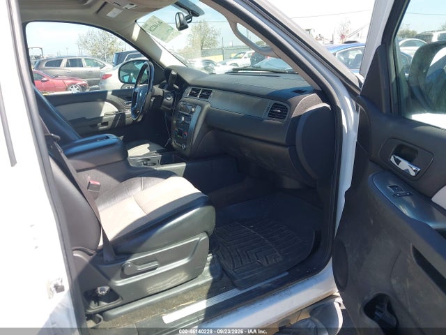 46140228 :رقم المزاد ، 3GNFK163X7G259622 vin ، 2007 Chevrolet Suburban Lt مزاد بيع