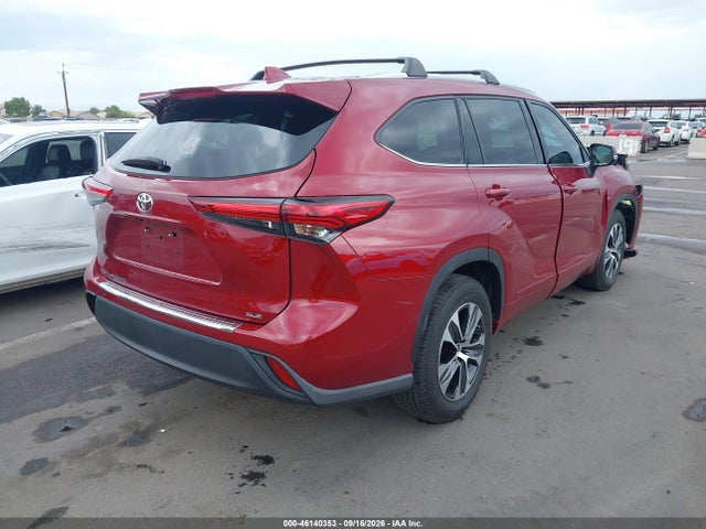 Toyota Highlander Xle 2021 5TDHZRAH5MS083168 Image 4
