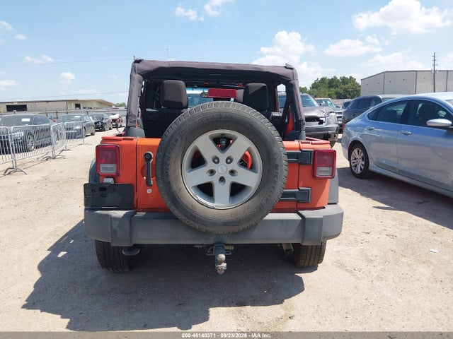 46140371 :رقم المزاد ، 1C4BJWDG6FL729918 vin ، 2015 Jeep Wrangler Unlimited Sport مزاد بيع