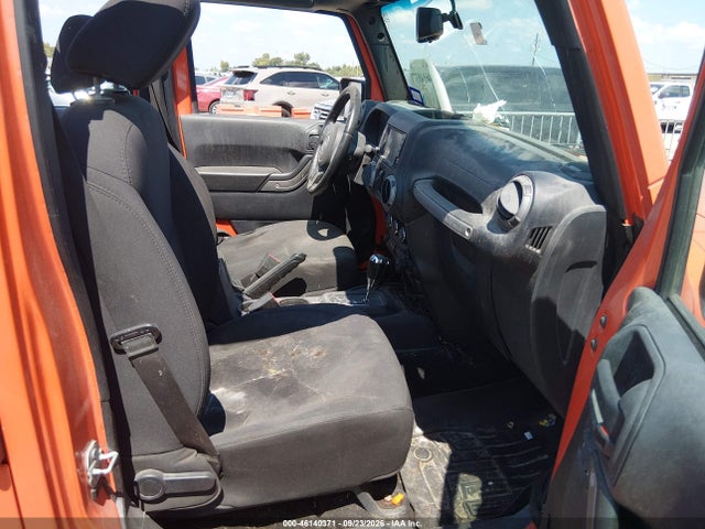 46140371 :رقم المزاد ، 1C4BJWDG6FL729918 vin ، 2015 Jeep Wrangler Unlimited Sport مزاد بيع