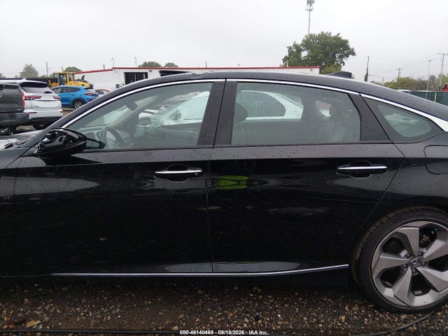 2018 Honda Accord Touring მანქანა იყიდება აუქციონზე, vin: 1HGCV1F92JA080313, აუქციონის ნომერი: 46140469