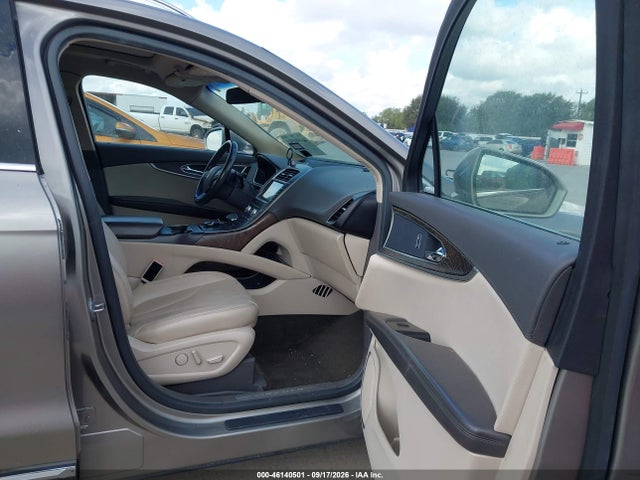 Продажа на аукционе авто 2016 Lincoln Mkx Reserve, vin: 2LMTJ6LR4GBL71811, номер лота: 46140501