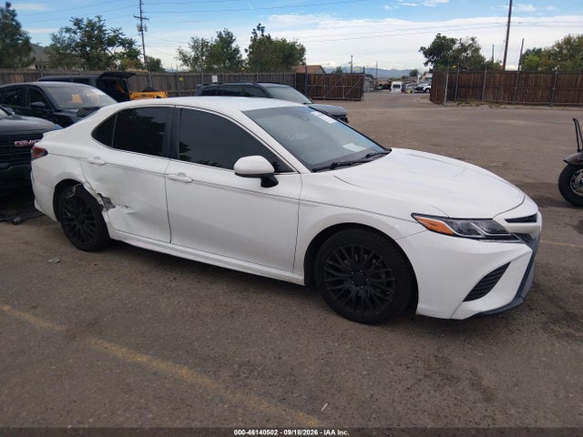 46140502 :رقم المزاد ، JTNB11HKXJ3031785 vin ، 2018 Toyota Camry Se مزاد بيع