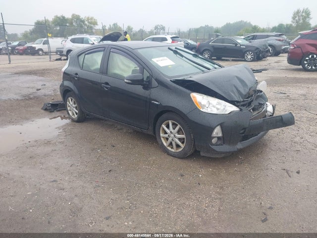 2014 Toyota Prius C Four მანქანა იყიდება აუქციონზე, vin: JTDKDTB39E1075190, აუქციონის ნომერი: 46140561